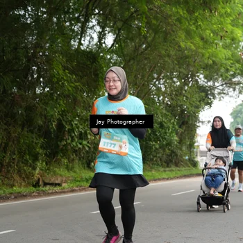 Runner Photo 8313090