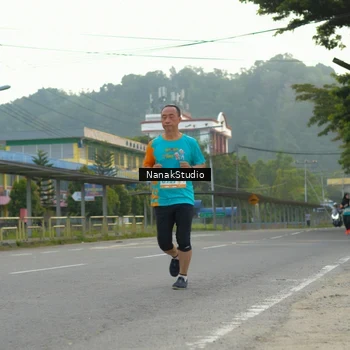 Runner Photo 8313108