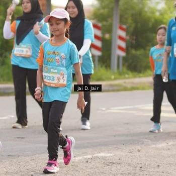 Runner Photo 8313112