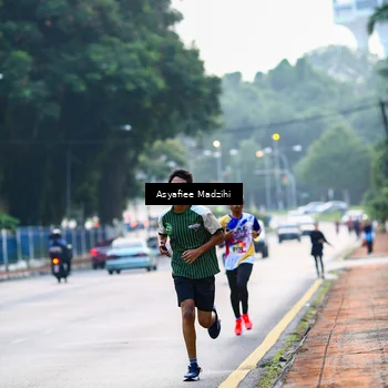Runner Photo 8313150