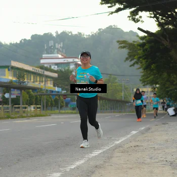 Runner Photo 8313178