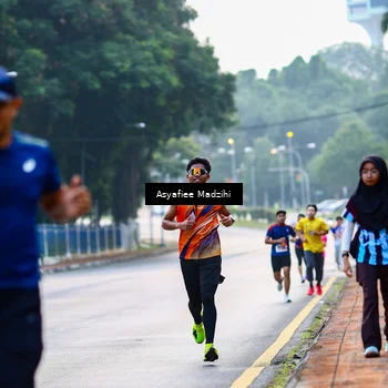Runner Photo 8313203