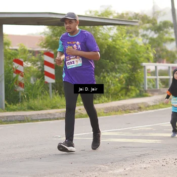 Runner Photo 8313253