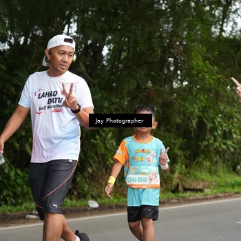 Runner Photo 8313258