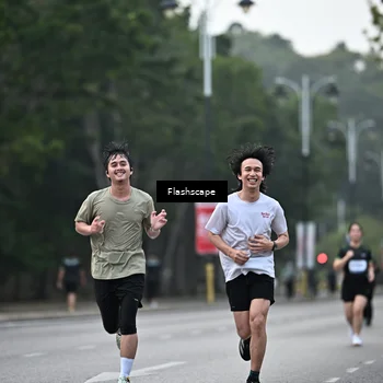 Runner Photo 8313265