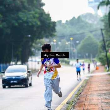Runner Photo 8313272