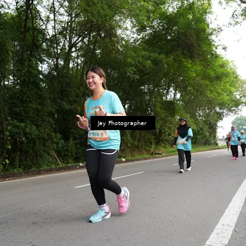 Runner Photo 8313285