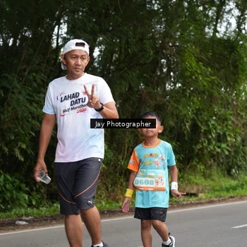 Runner Photo 8313286