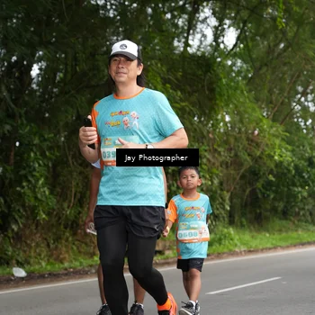 Runner Photo 8313304