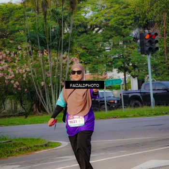 Runner Photo 8313305