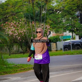 Runner Photo 8313306