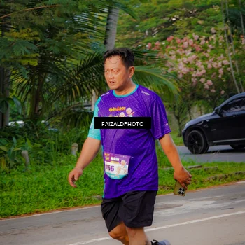 Runner Photo 8313334