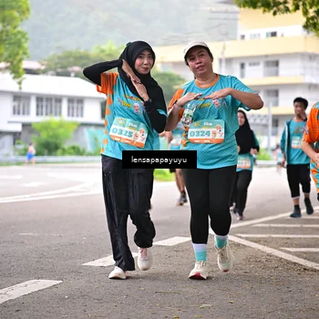 Runner Photo 8313337