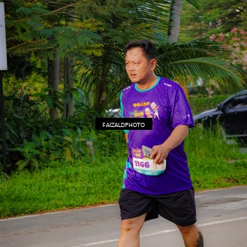 Runner Photo 8313341