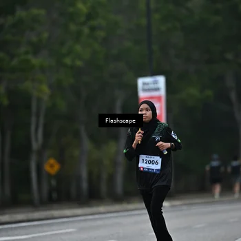 Runner Photo 8313367
