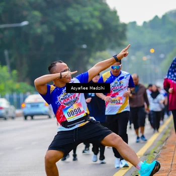 Runner Photo 8313376