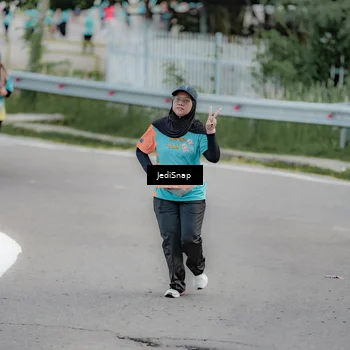 Runner Photo 8313390