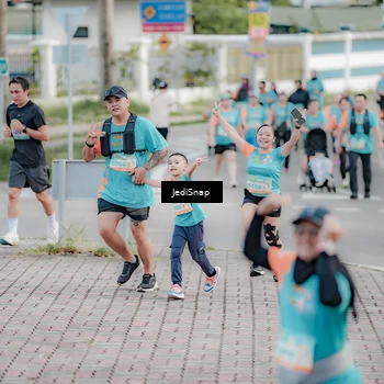 Runner Photo 8313413