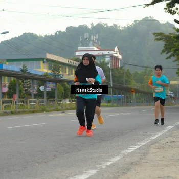 Runner Photo 8313419