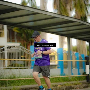 Runner Photo 8313421