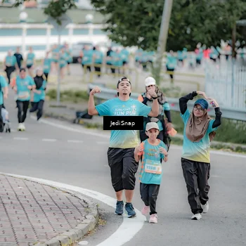 Runner Photo 8313422