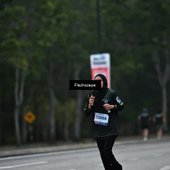 Runner Photo 8313423