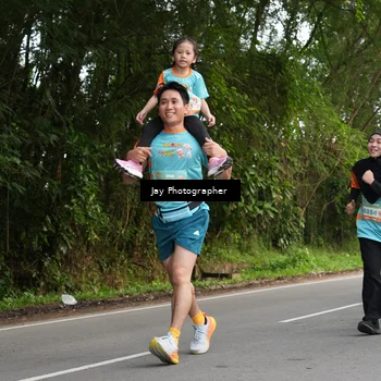 Runner Photo 8313432