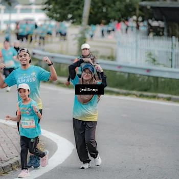 Runner Photo 8313454