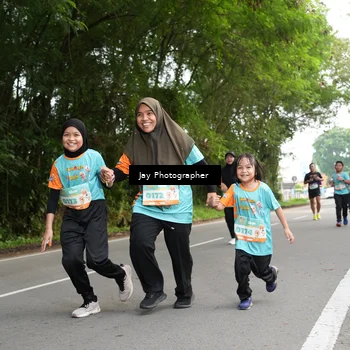 Runner Photo 8313458