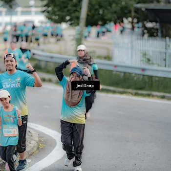 Runner Photo 8313463