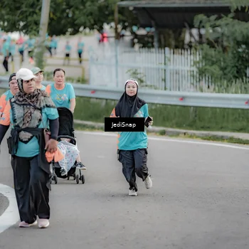 Runner Photo 8313490