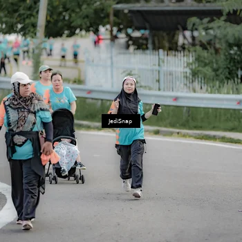 Runner Photo 8313503