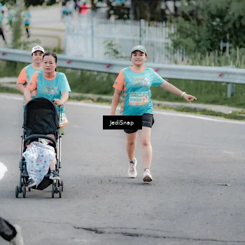 Runner Photo 8313528