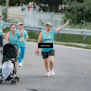 Runner Photo 8313541