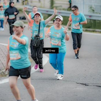 Runner Photo 8313564