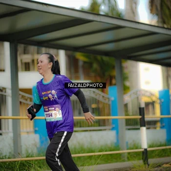 Runner Photo 8313574