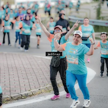 Runner Photo 8313577
