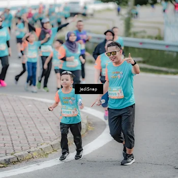 Runner Photo 8313591