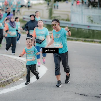 Runner Photo 8313592