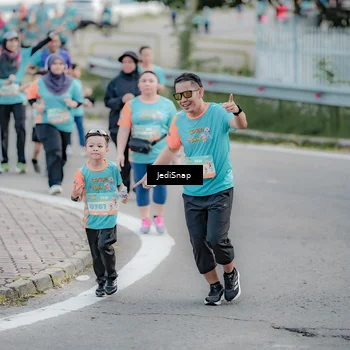 Runner Photo 8313596