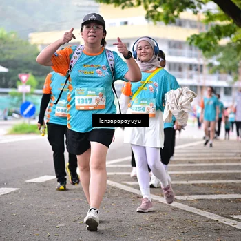 Runner Photo 8313621