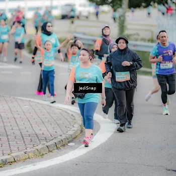 Runner Photo 8313623