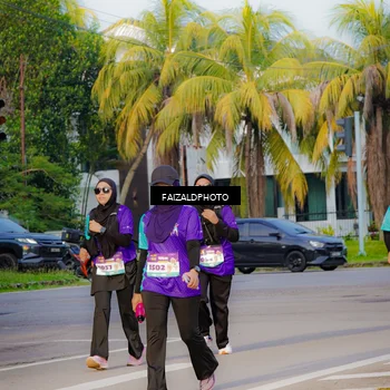 Runner Photo 8313640