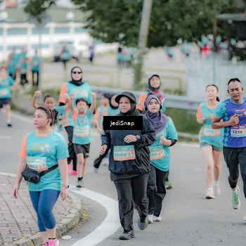 Runner Photo 8313642