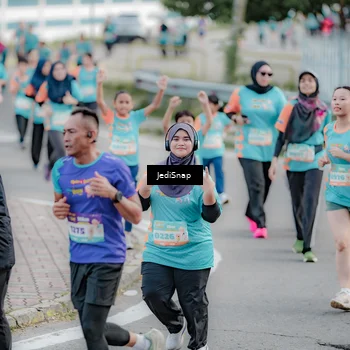 Runner Photo 8313659