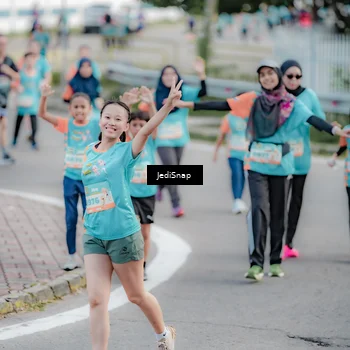Runner Photo 8313668