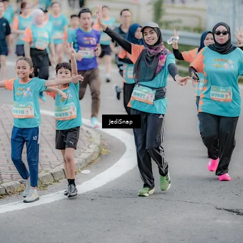 Runner Photo 8313680