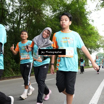 Runner Photo 8313697