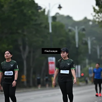 Runner Photo 8313713