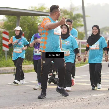 Runner Photo 8313724